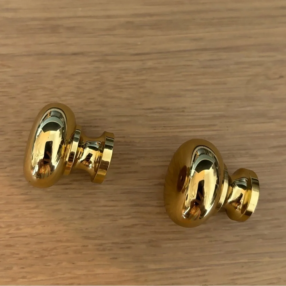 Set of 2 cabinet door‎ knobs Solid brass. New